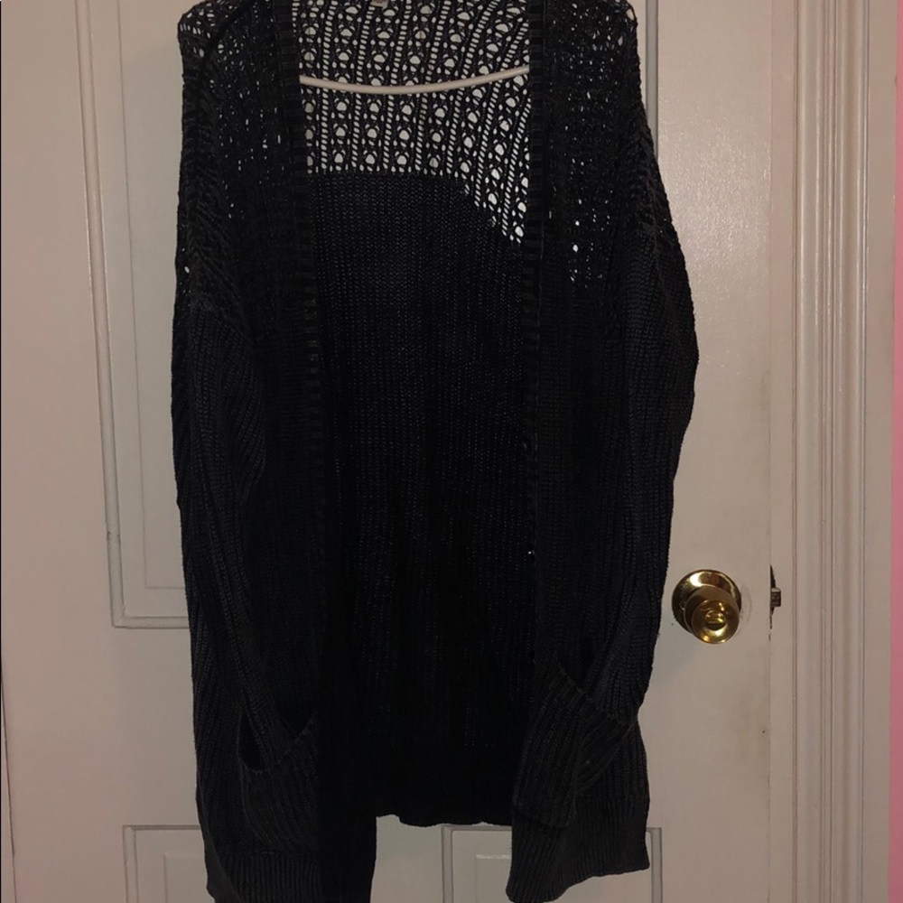 American Eagle grey cardigan sweater